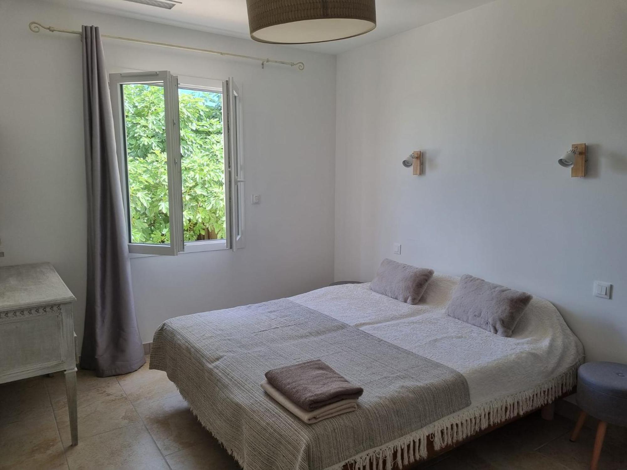Au Fil De Soi Villa Saint-Julien-de-Peyrolas Room photo